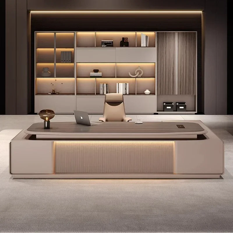 현대적인 고급 조명이 있는 사장 책상, 임원용 고급 사 - Office Furniture Rental 리뷰 및 가격